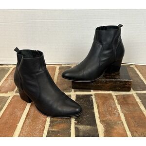 Vintage Crown Black Leather Ankle Boots Zip Up Pointy Toe Shoes Women's 8.5